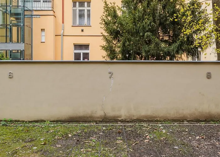 Apartament Days - Two-bedroom With Parking Space And 2 Bathrooms In Vinohrady Praga