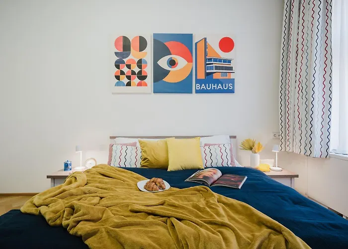 Days - Two-bedroom With Parking Space And 2 Bathrooms In Vinohrady Apartament Praga