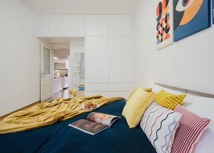Days - Two-bedroom With Parking Space And 2 Bathrooms In Vinohrady * Praga